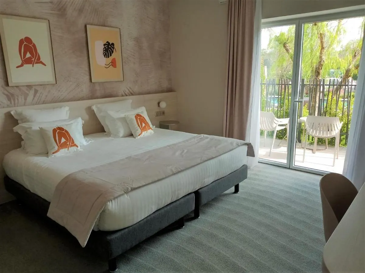 Hotel Ilot Du Golf BW Premier Collection Mandelieu 4*,